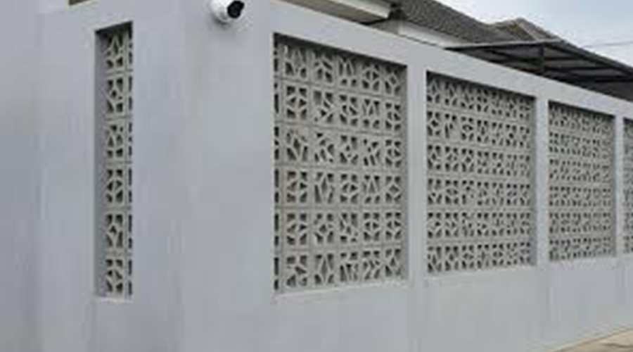 pagar panel beton untuk keamanan rumah